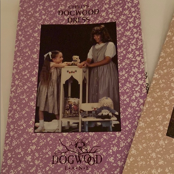 "Dogwood Dress" ©1988/1989 Dogwood Lane Child’s & Women’s Sewing Patterns - Picture 2 of 8